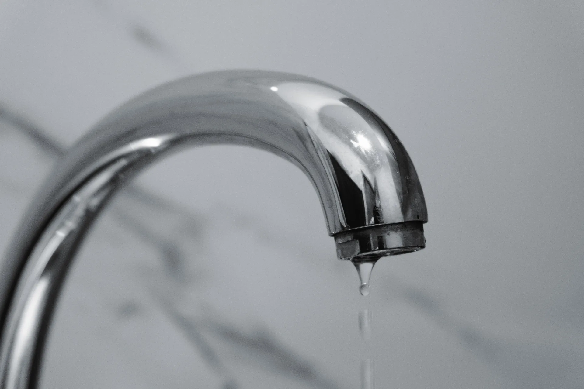 7 Red Flags to Watch for When Hiring a Plumber